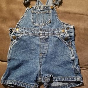 Shorts overalls size 24 months